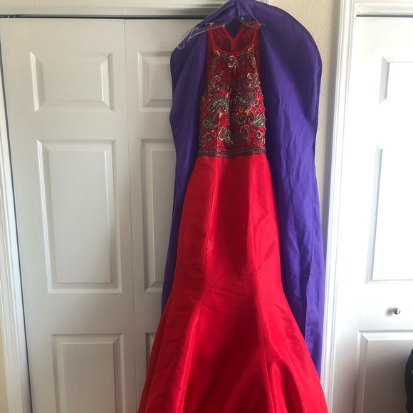 Prom/ Formal Dress - Picture 2 of 6